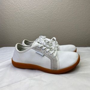 Whitin Natural Foot Shape Shoes Size 37 White